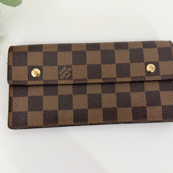 Authentic Louis Vuitton Porte-Trésor International Wallet - Picture 2 of 15